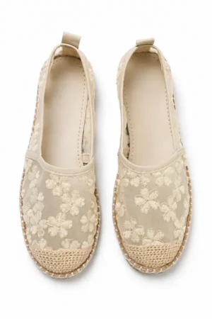 کفش اسپادریل زنانه کرم Trendyolmilla Shoes با طراحی گلدوزی‌شده